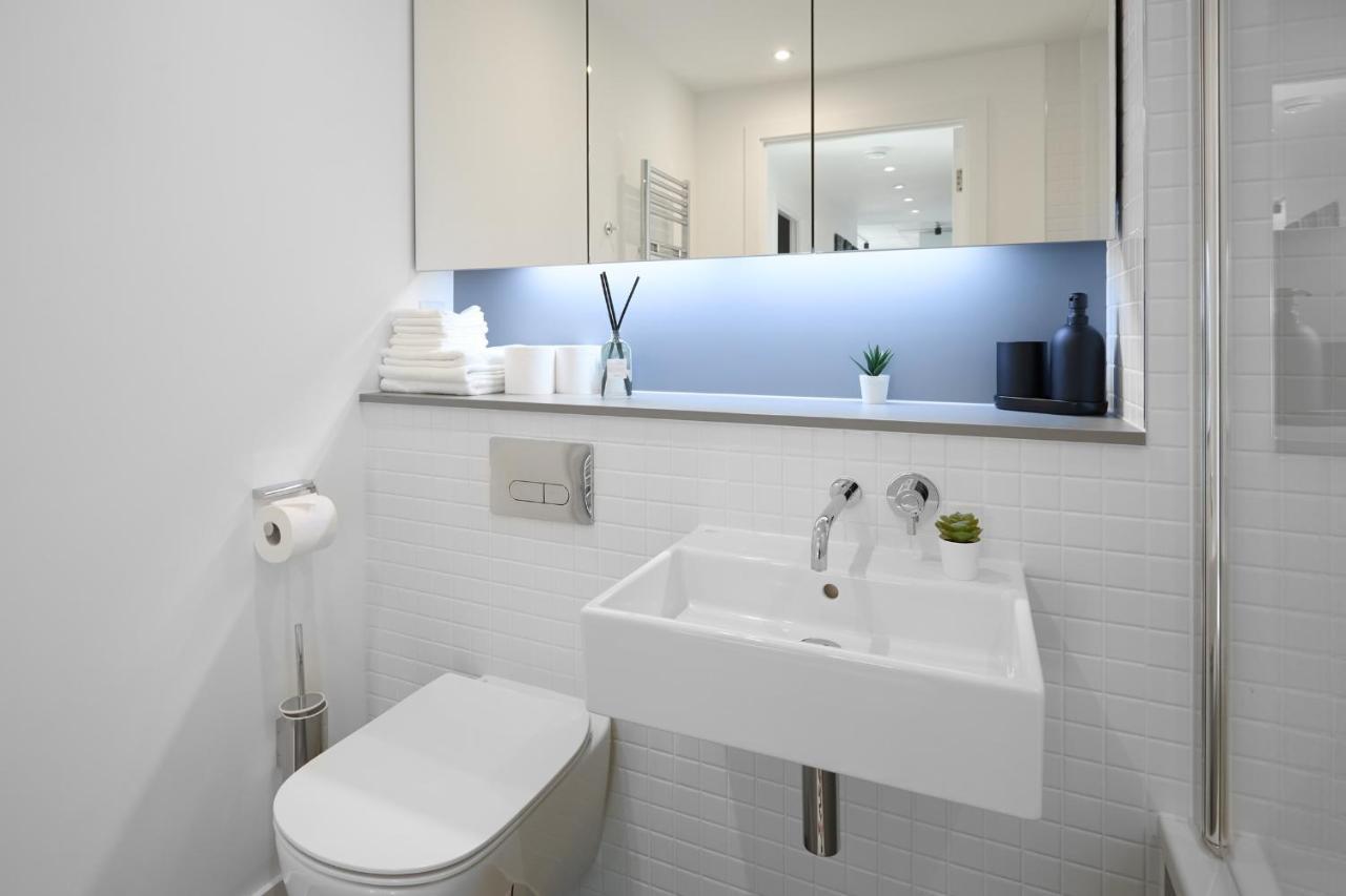 Morden Lovely 3Bedroom Apartment London Abbey Wood Exterior foto